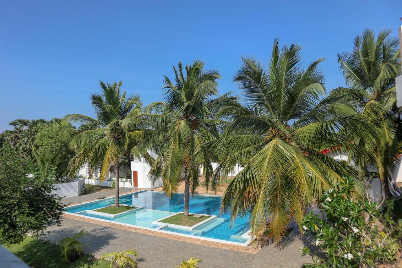 Reddalf'S Holiday Resorts Baie d'Arugam Extérieur photo