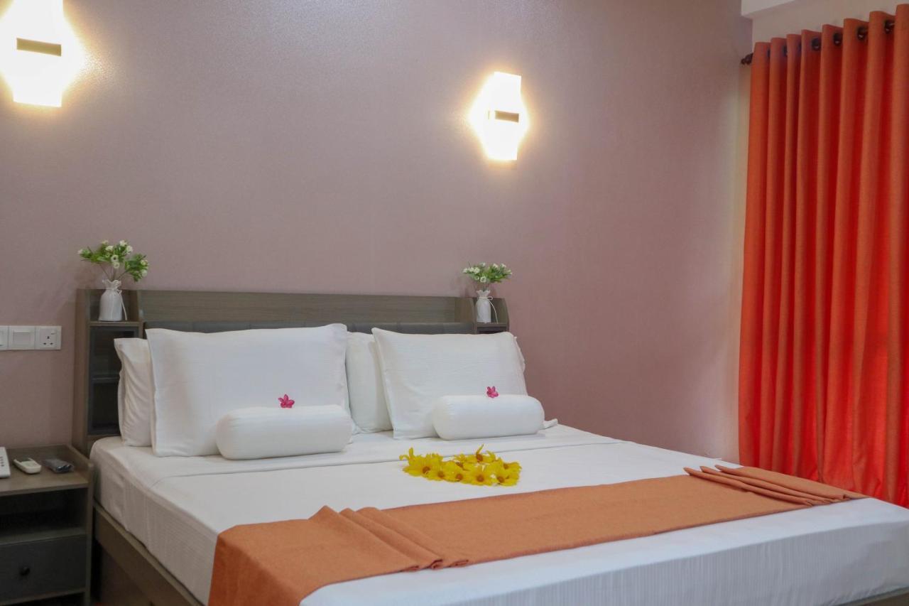 Reddalf'S Holiday Resorts Baie d'Arugam Extérieur photo