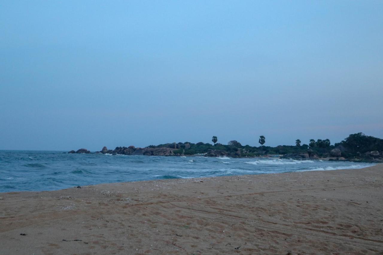 Reddalf'S Holiday Resorts Baie d'Arugam Extérieur photo